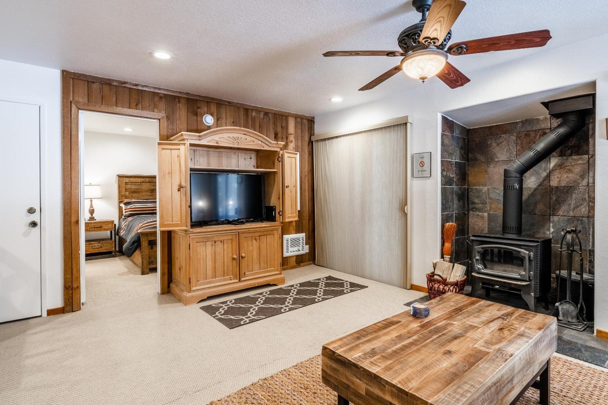 Hidden Valley Village #103 Nicely Updated 1 Bedroom 1 Bathroom Condo Short 10 Min Walk From Village Mammoth Lakes Kamer foto